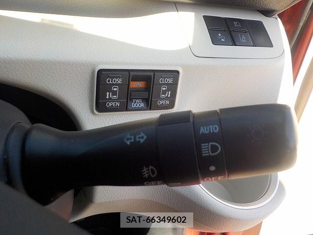 Toyota SIENTA 2015-10 7225037-8