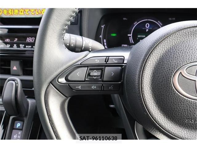 Toyota SIENTA 2024-08 7225121-23