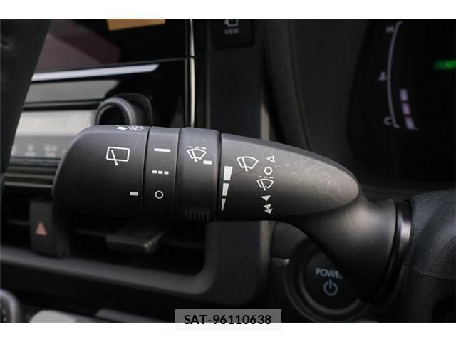 Toyota SIENTA 2024-08 7225121-24