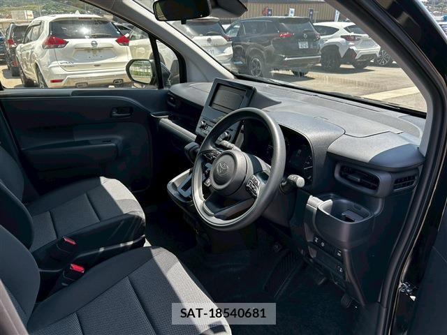 Toyota SIENTA 2024-11 7225129-12
