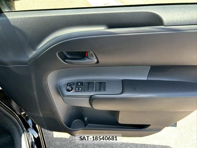 Toyota SIENTA 2024-11 7225129-15