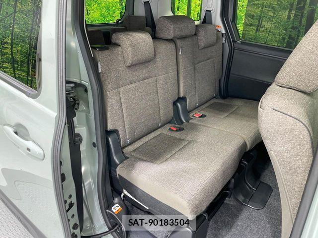 Toyota SIENTA 2023-05 7215630-9