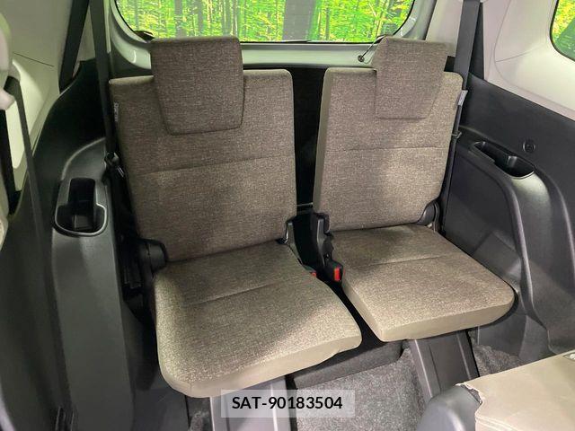 Toyota SIENTA 2023-05 7215630-10