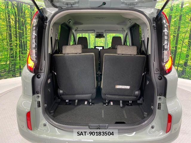 Toyota SIENTA 2023-05 7215630-11