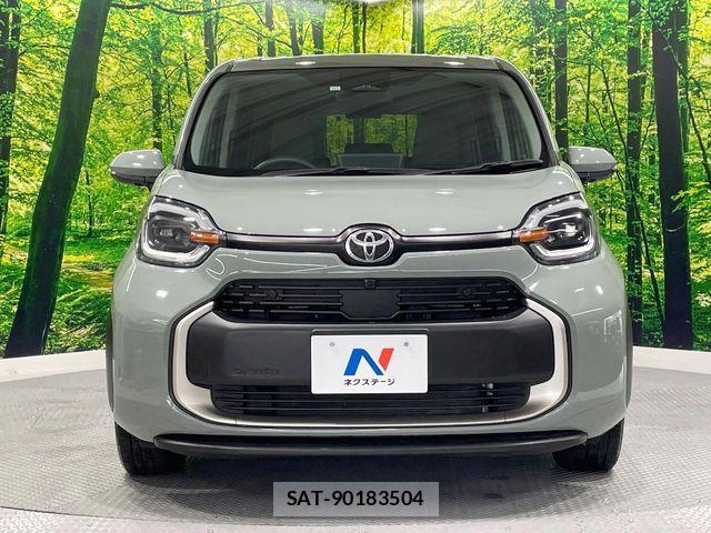 Toyota SIENTA 2023-05 7215630-15