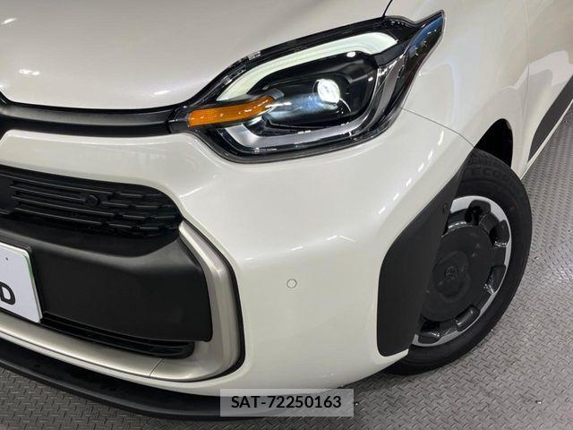 Toyota SIENTA 2023-09 7225104-11
