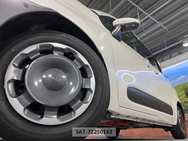 Toyota SIENTA 2023-09 7225104-12
