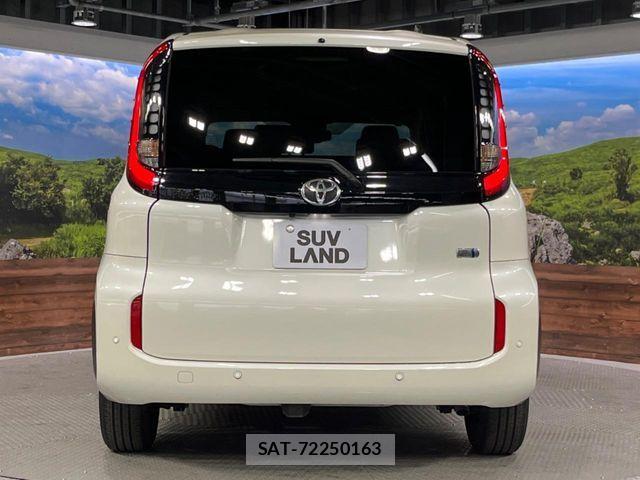 Toyota SIENTA 2023-09 7225104-14