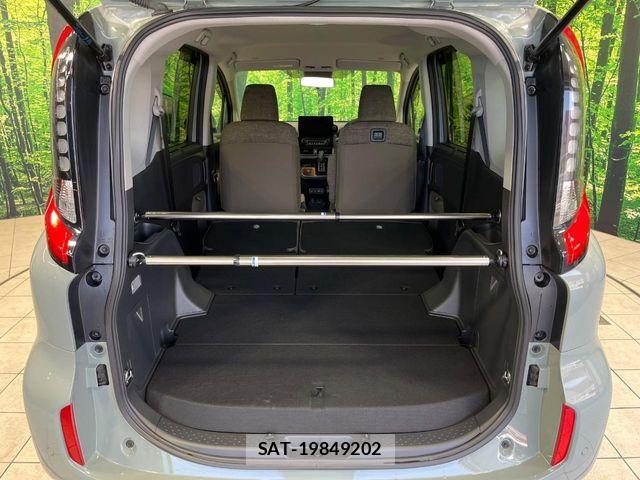 Toyota SIENTA 2023-10 7225105-9