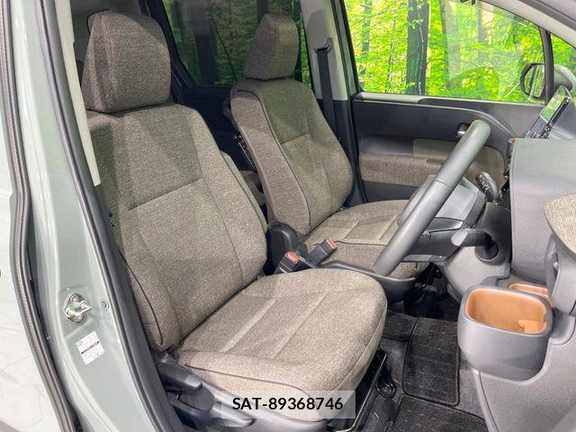 Toyota SIENTA 2022-10 7225086-7