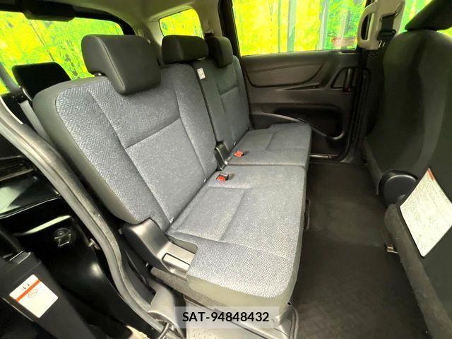 Toyota SIENTA 2015-11 7225038-9
