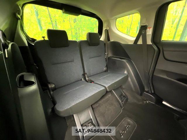 Toyota SIENTA 2015-11 7225038-10