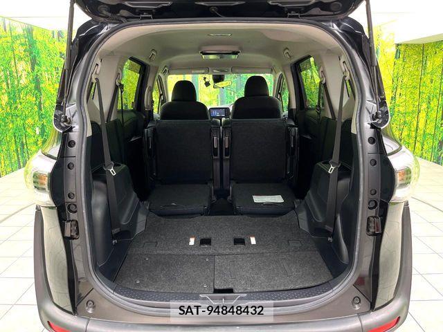 Toyota SIENTA 2015-11 7225038-11