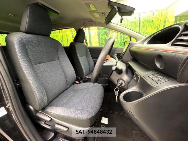 Toyota SIENTA 2015-11 7225038-8