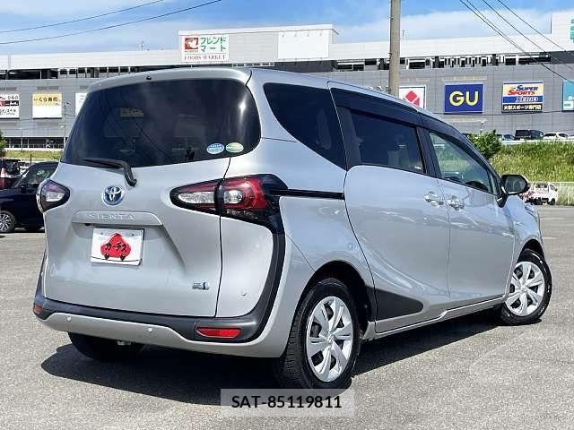 Toyota SIENTA 2019-07 7225073-2