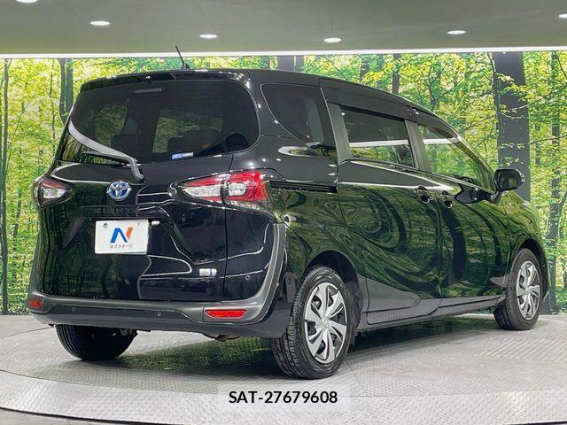 Toyota SIENTA 2021-07 7225080-17