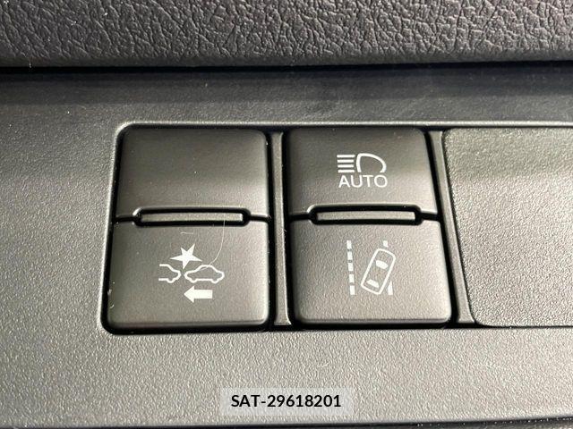 Toyota SIENTA 2021-11 7225082-5