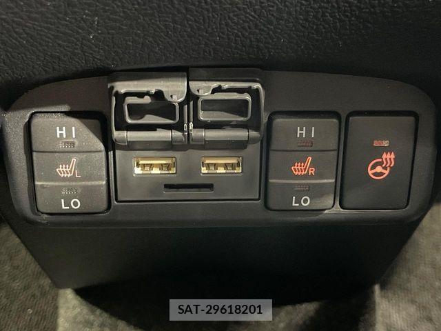 Toyota SIENTA 2021-11 7225082-6