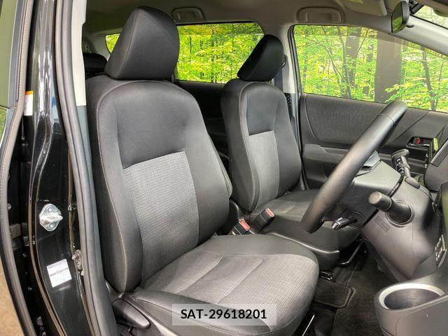 Toyota SIENTA 2021-11 7225082-7