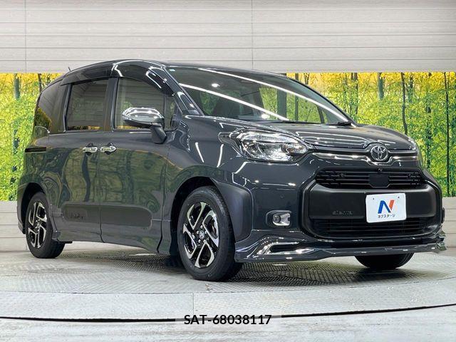 Toyota SIENTA 2023-06 7225093-15
