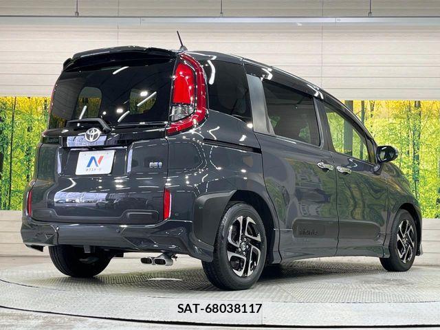 Toyota SIENTA 2023-06 7225093-16