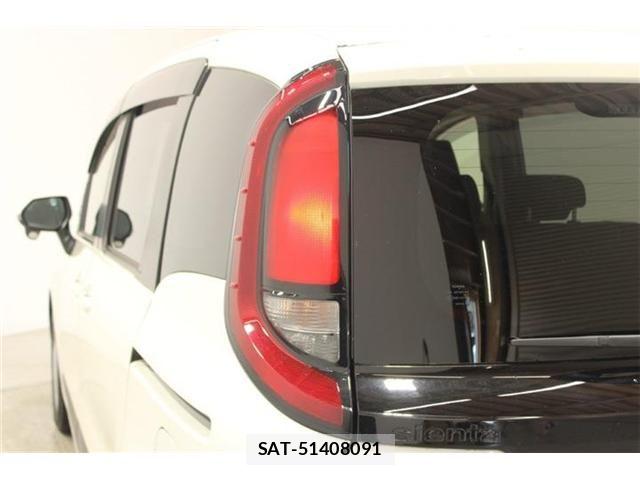 Toyota SIENTA 2023-03 7225094-18