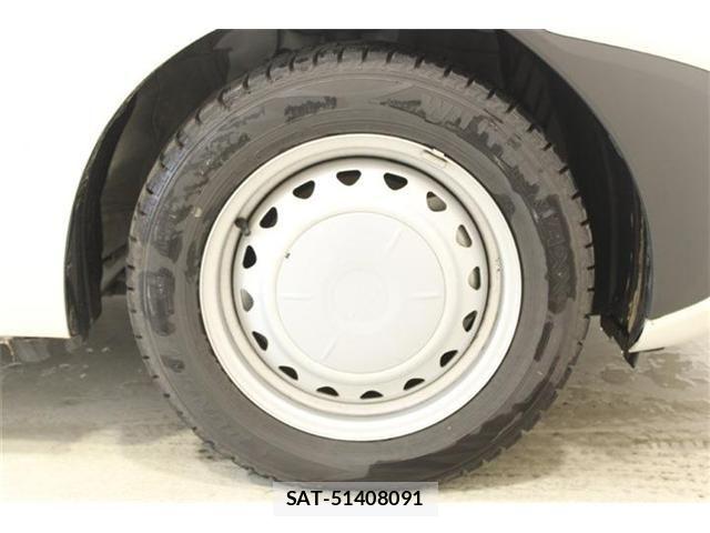 Toyota SIENTA 2023-03 7225094-21