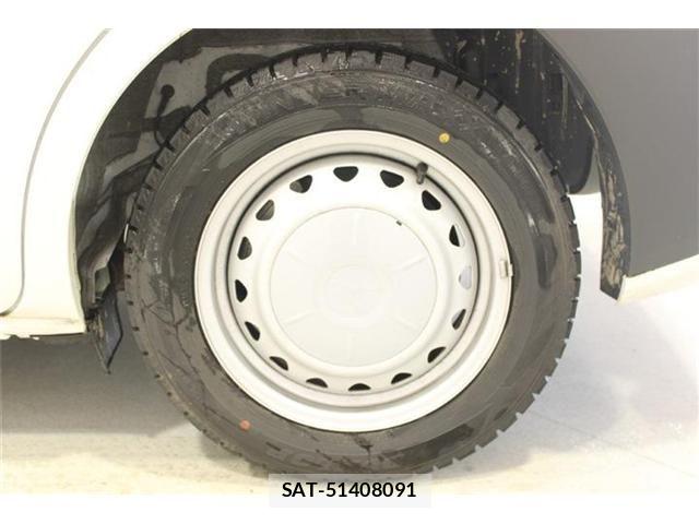 Toyota SIENTA 2023-03 7225094-23