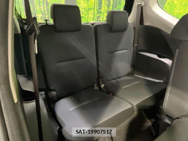 Toyota SIENTA 2017-07 7225061-10