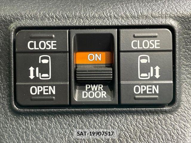 Toyota SIENTA 2017-07 7225061-6