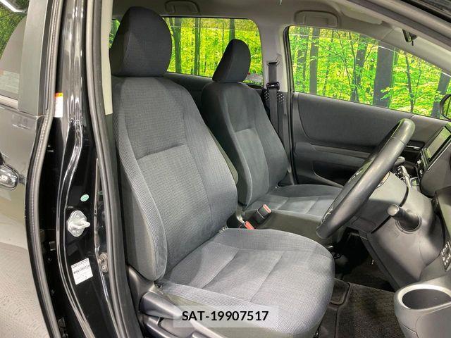 Toyota SIENTA 2017-07 7225061-8