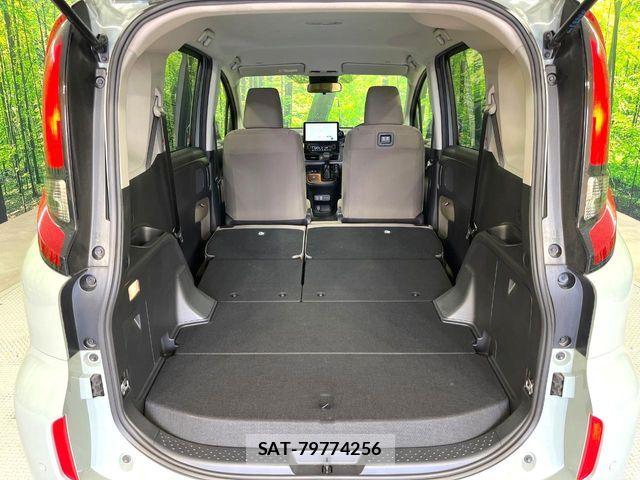 Toyota SIENTA 2023-09 7225102-9