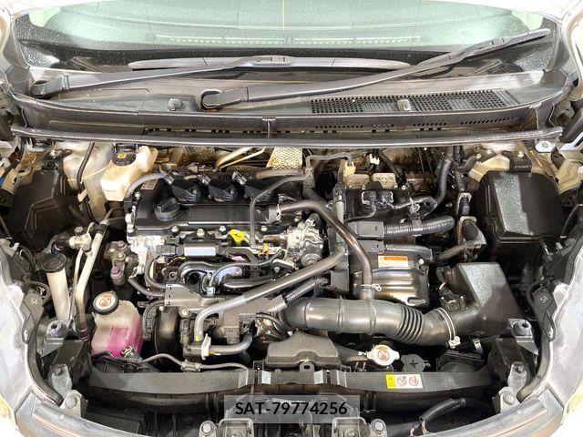 Toyota SIENTA 2023-09 7225102-17