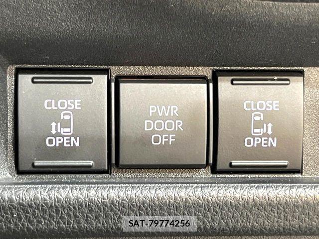 Toyota SIENTA 2023-09 7225102-4