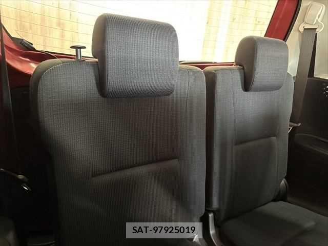 Toyota SIENTA 2015-09 7225034-10