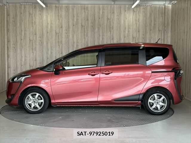 Toyota SIENTA 2015-09 7225034-22