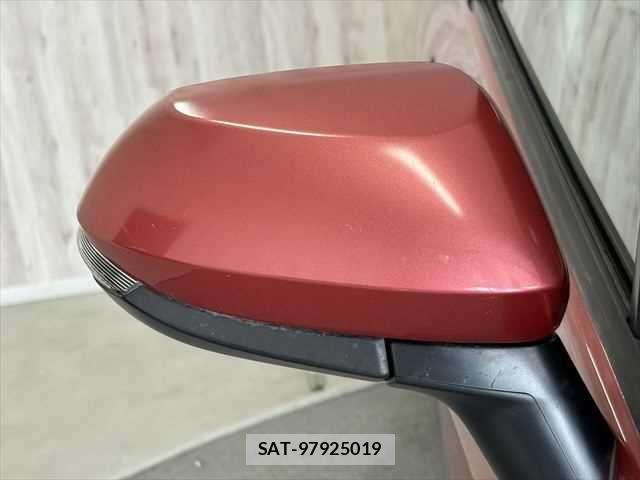 Toyota SIENTA 2015-09 7225034-28