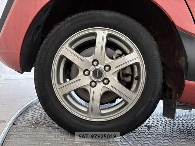 Toyota SIENTA 2015-09 7225034-29