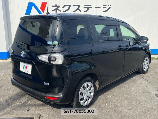 Toyota SIENTA 2015-09 7225032-17