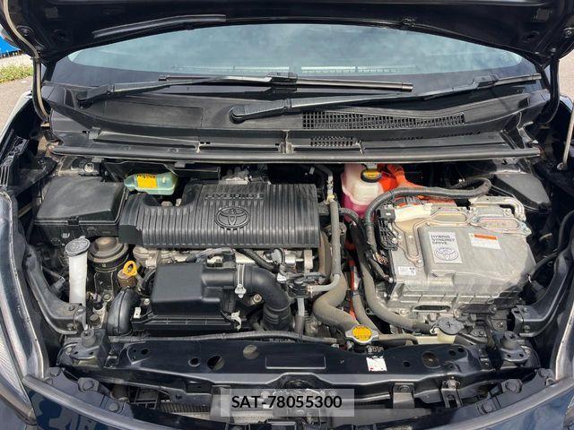 Toyota SIENTA 2015-09 7225032-18