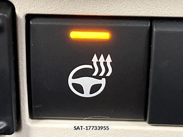 Toyota SIENTA 2024-01 7225113-6