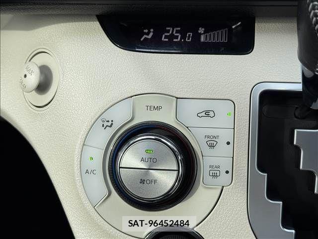 Toyota SIENTA 2017-05 7225059-13