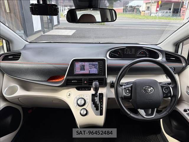 Toyota SIENTA 2017-05 7225059-1