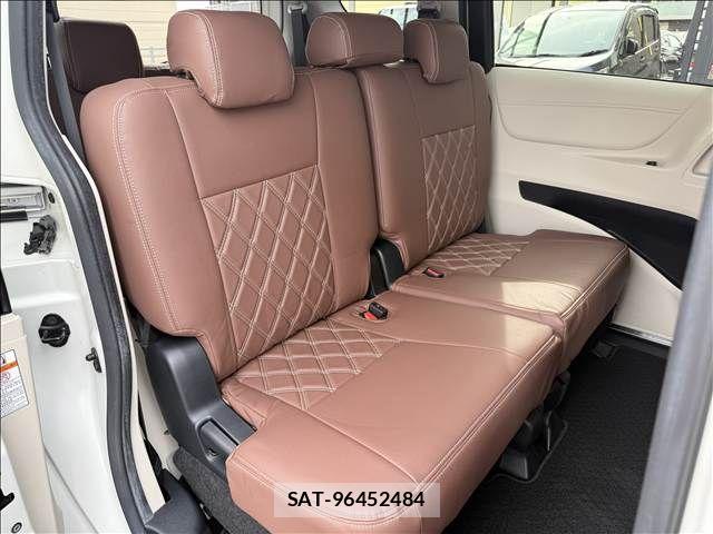 Toyota SIENTA 2017-05 7225059-25