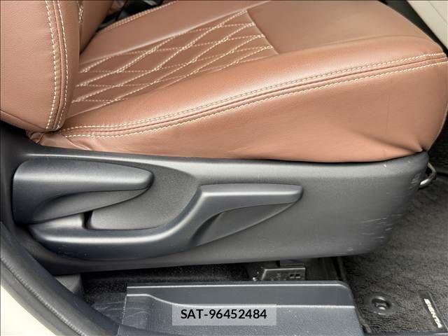 Toyota SIENTA 2017-05 7225059-27