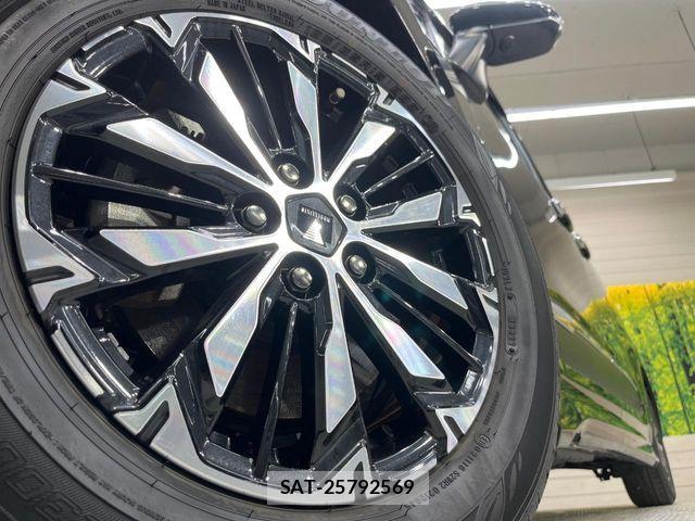 Toyota SIENTA 2022-09 7225083-12