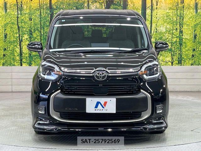 Toyota SIENTA 2022-09 7225083-13