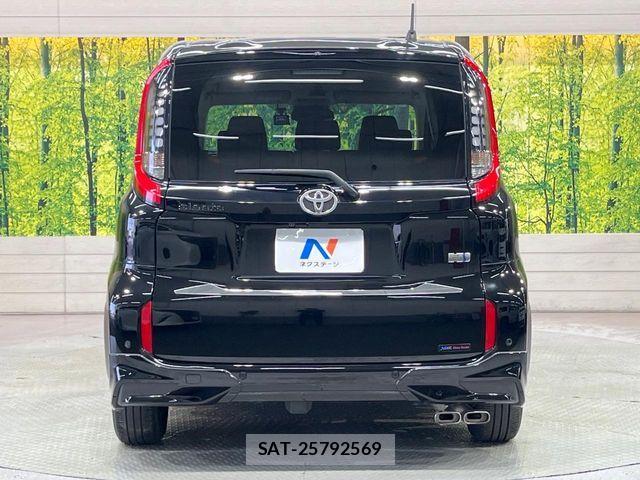 Toyota SIENTA 2022-09 7225083-14