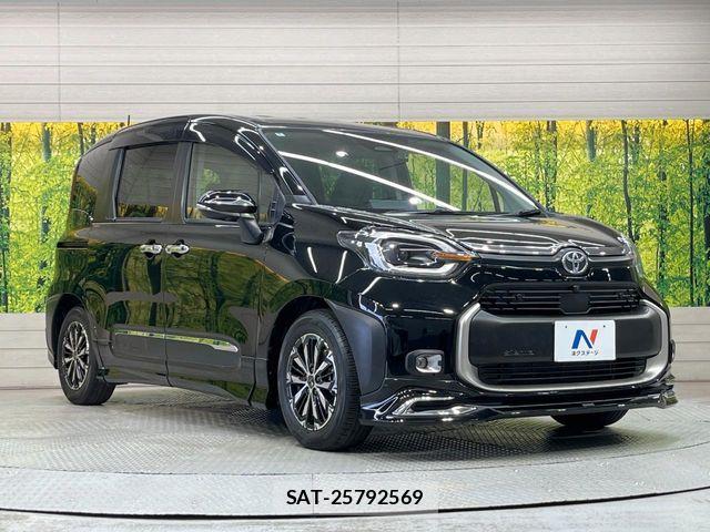 Toyota SIENTA 2022-09 7225083-15