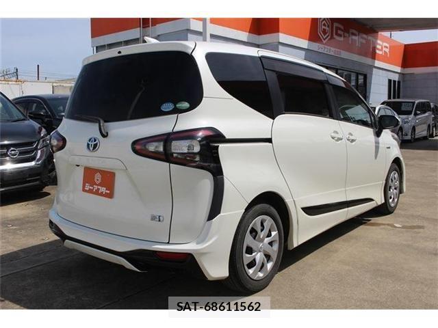 Toyota SIENTA 2016-02 7225042-12